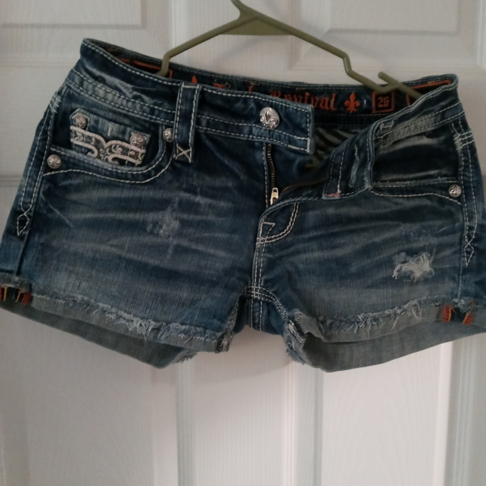 Rock Revival shorts size 26